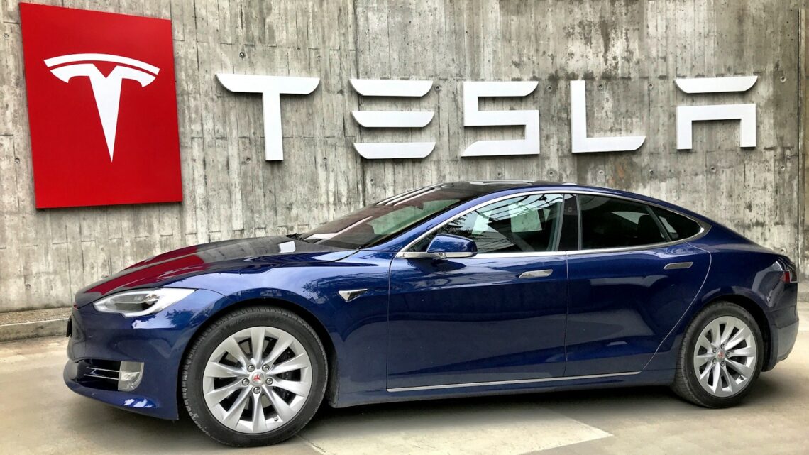Découvrez le top des mandataires auto Tesla en  : Meilleures offres et conseils